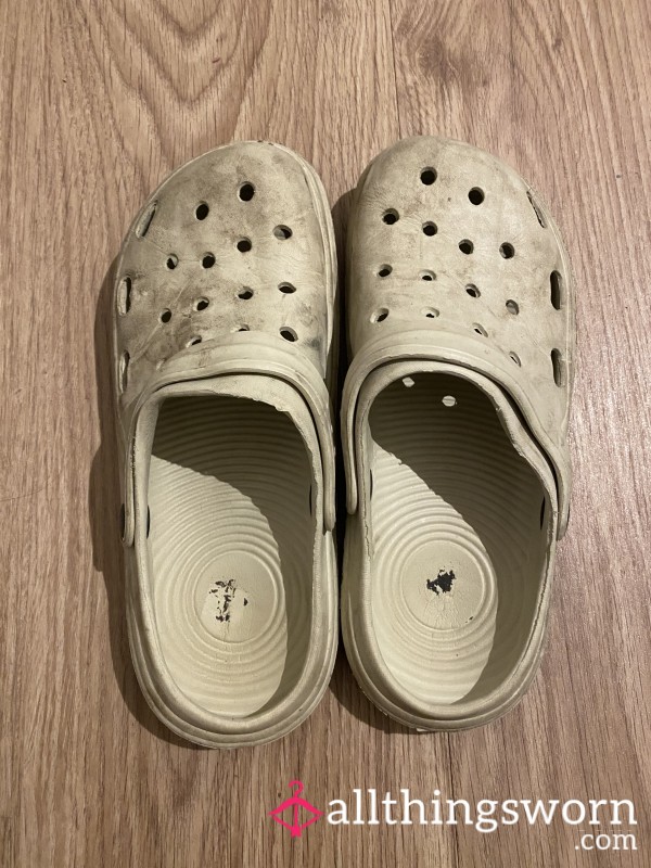 Croc Style Shoes