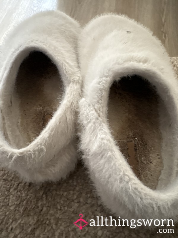 Crocs Fluffy Slippers