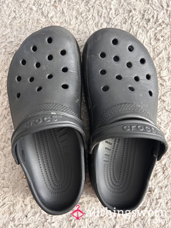 My Extremely Worn-Out Crocs 👡😈 - Size 7