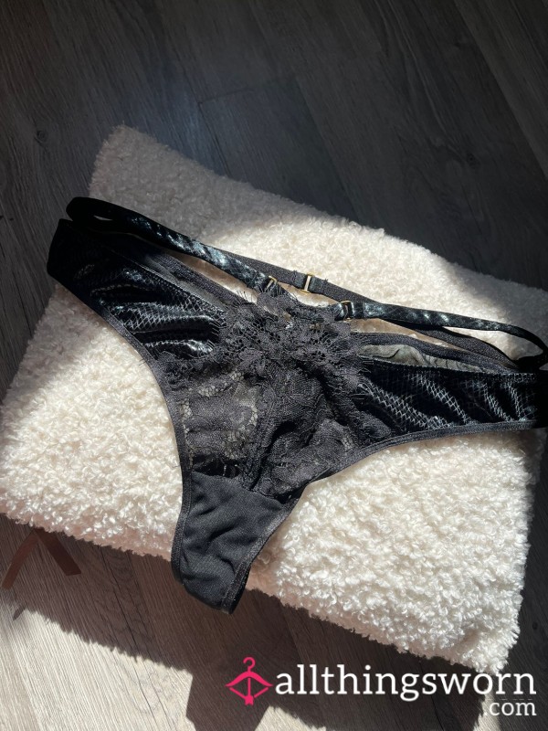 24 Hour😈💦 Crotchless Ann Summers Panties