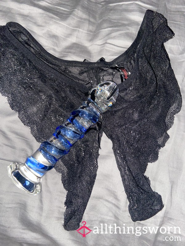 Crotchless Panties And Gla** Di**o 💦