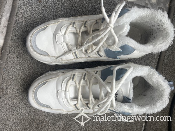Crumbling Walking Boots