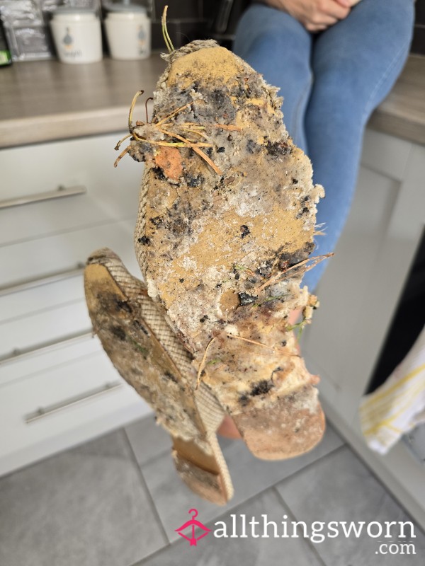 Crushing Flats SHOE CLEANER REQUIRED