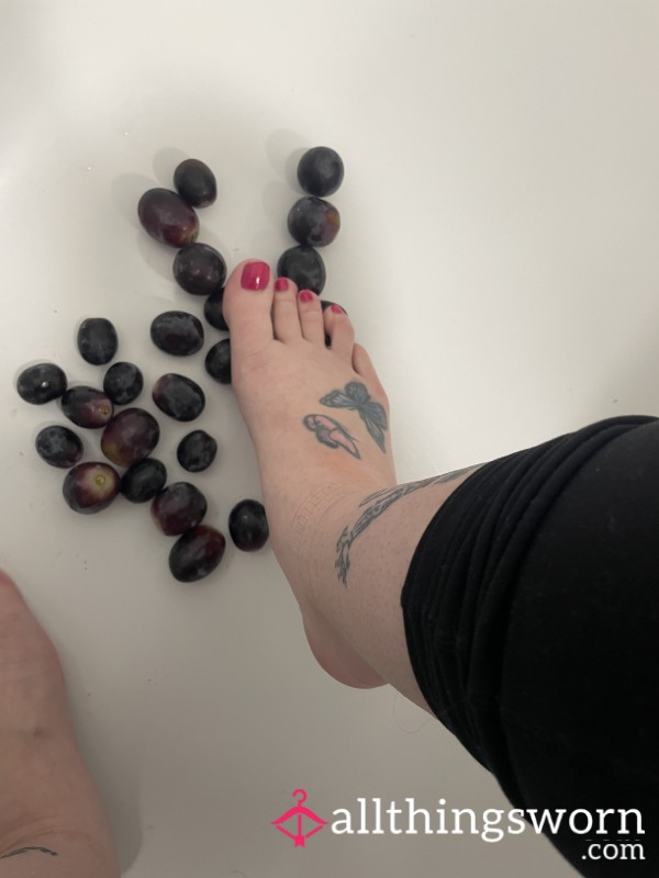 Crushing Grapes With My Feet (3 Minutes)