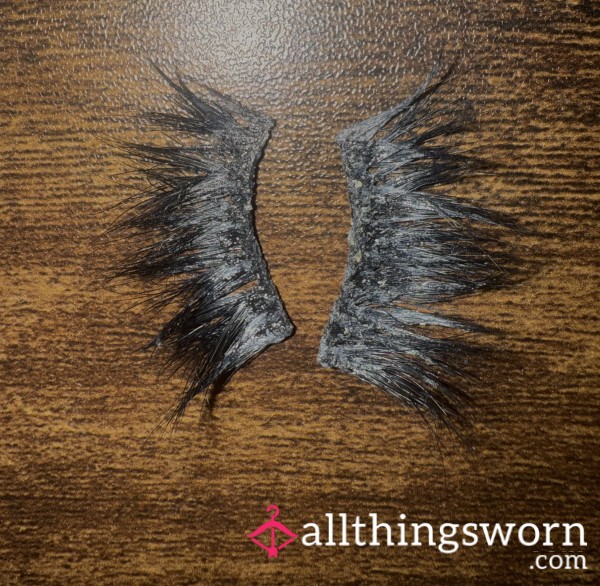 Crusty Old Eyelash Clusters Well Worn