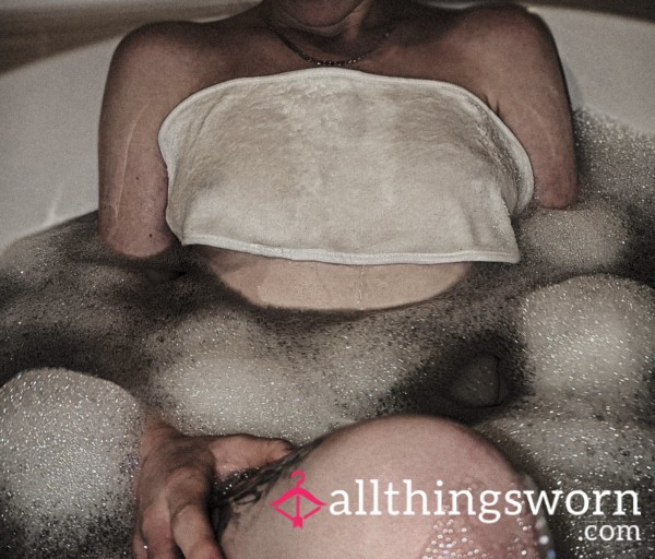 C*m Join Me While I Take A Bath 🛁