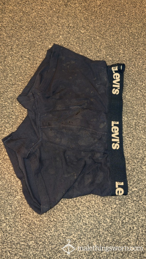 C*m Levi’s‼️SOLD‼️