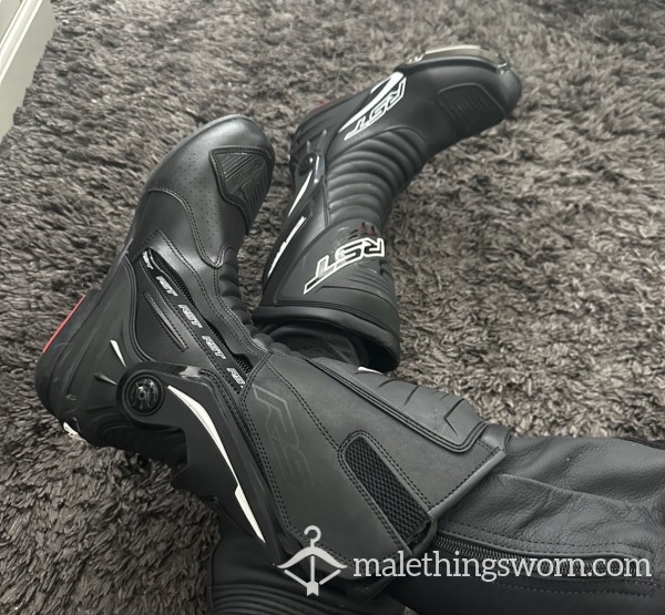 C*m On My Boots