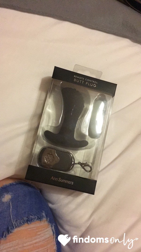 C*m Play With Me… But Only After My Toys Are Done Using Me. 😈💦