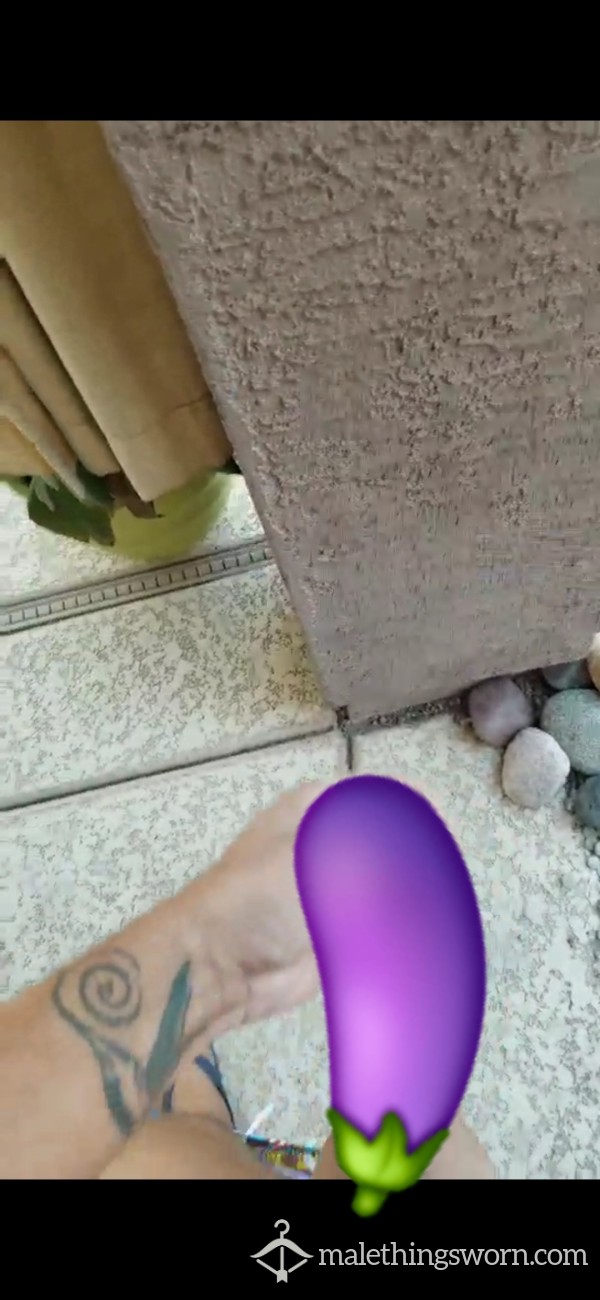 C*mming Outside On Wall