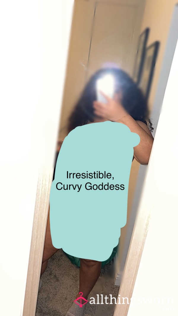 Curvy, Caramel Goddess - Bra And Panty Pic To Show Off The Girls