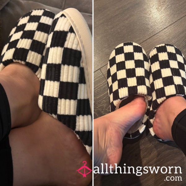 Cushion For Your Comfort🖤
