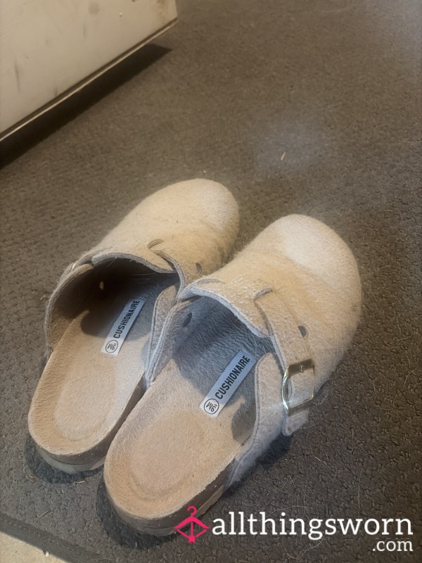 Cushionaire Slide On Clogs