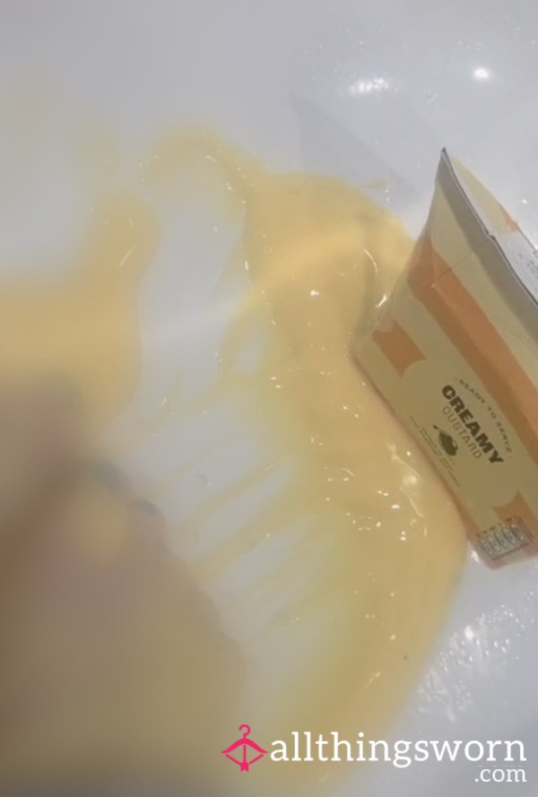 Custard Food Play