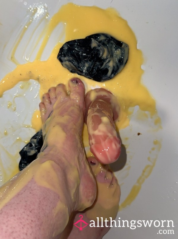 Custard Socks With 48 Hour Wear
