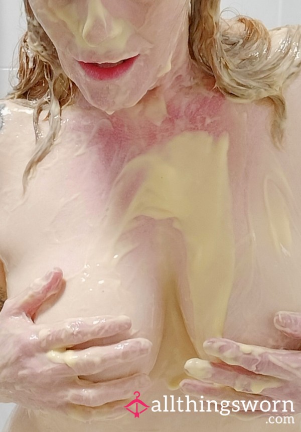 My First Wet And Messy Custard Splosh