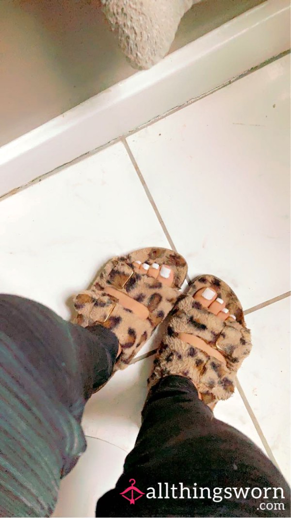 Custom Feet Content