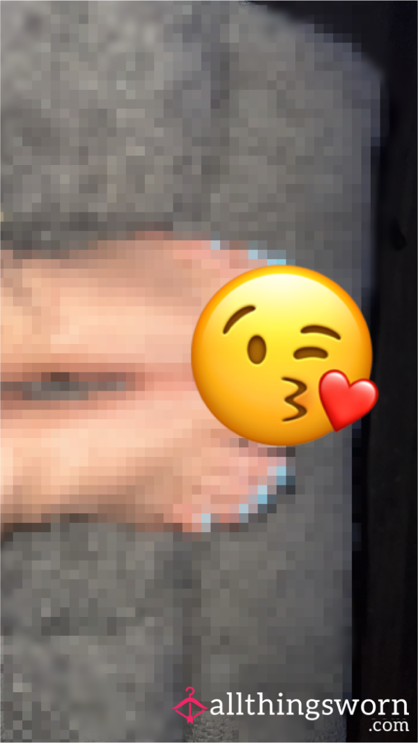 Custom Feet Pics