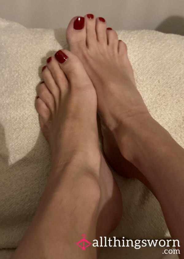 Custom Feet Pics