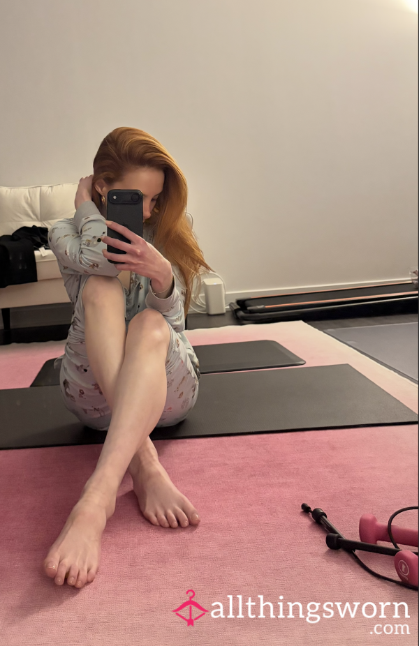 Custom Feet Pics