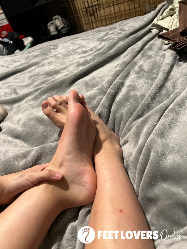 Custom Feet Pics🦶🦶