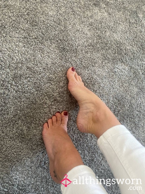 Custom Feet Pics