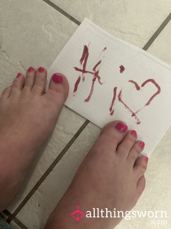 Custom Feet Writing