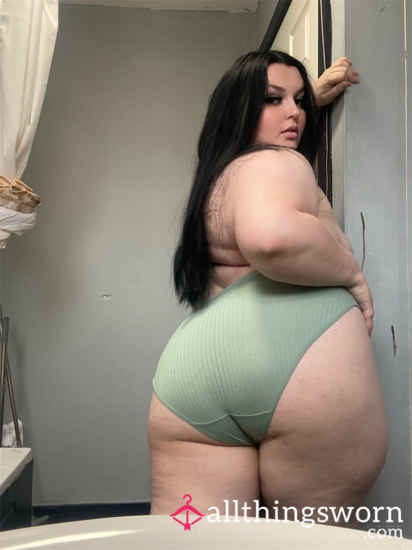 Custom Full Nude Pics Only (not Lingerie)- Bundle Pricing In Description 😈