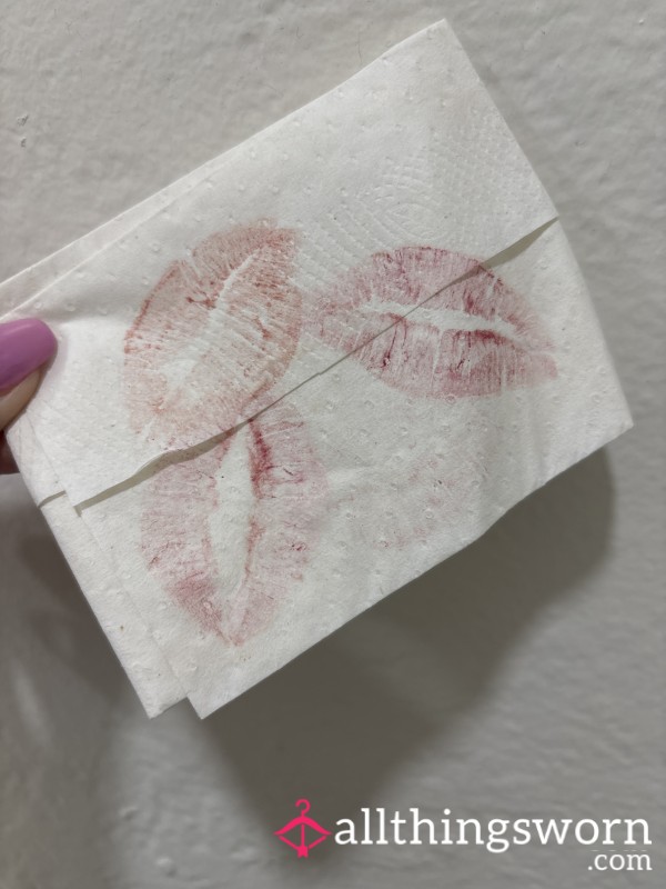 Custom Lipstick Kisses + Perfume Spray