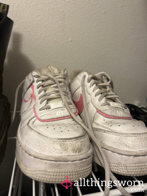 CUSTOM PINK NIKES DIRTY