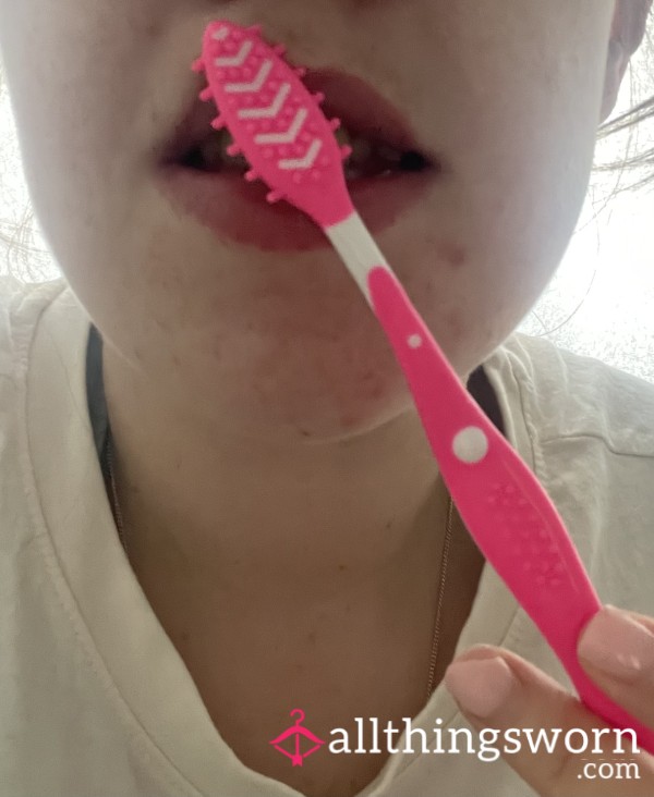 🦷🪥CUSTOM REQUESTS AVAILABLE, Used Toothbrushes