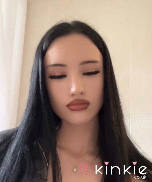 Custom Videos 🖤