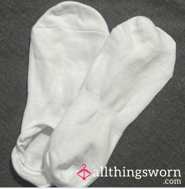 Custom Wear Ankle Socks 💋💋💋 Crisp White, For Now 😏🔥🔥🔥 You Have 24hrs To Ruin Them 😈 Add Ons Available