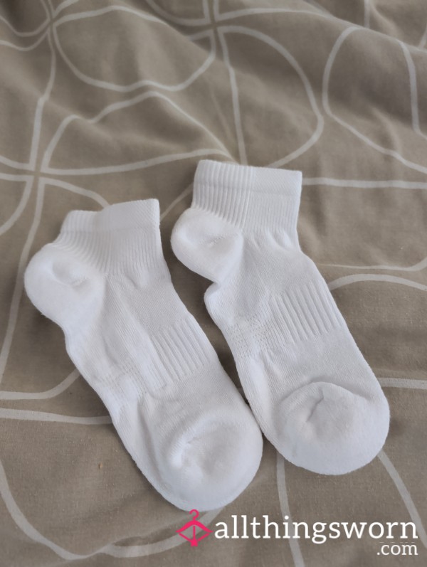 Custom Worm Socks 🧦 Worn Once