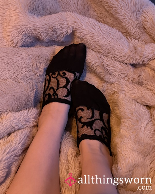 Custom Worn Socks – Worn Just For You 🖤