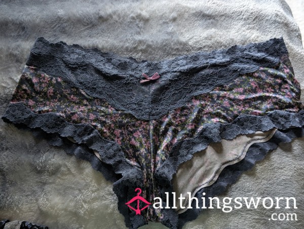 Customize My Panties To Your Wants And Needs 💋