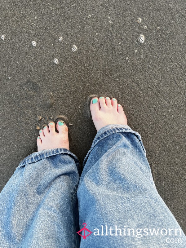 Feet Pics Customs