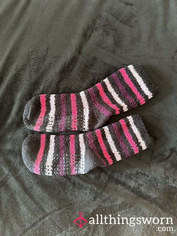💖🖤💜Cute Colorful Cozy Socks EU 40 - With Anti-slip Nubs