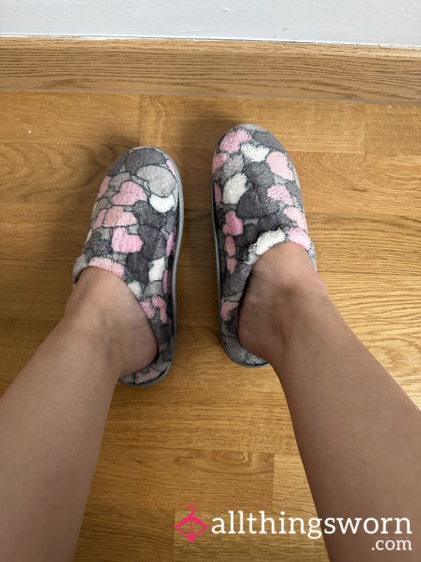 Cute Cozy Soft Slippers With Hearts