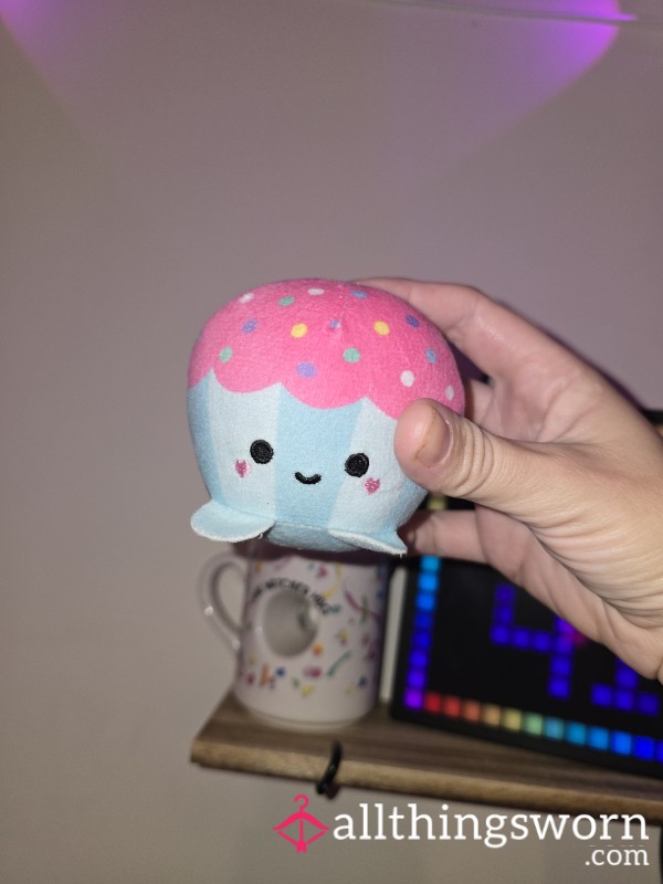 Cute Cupcake Plushie