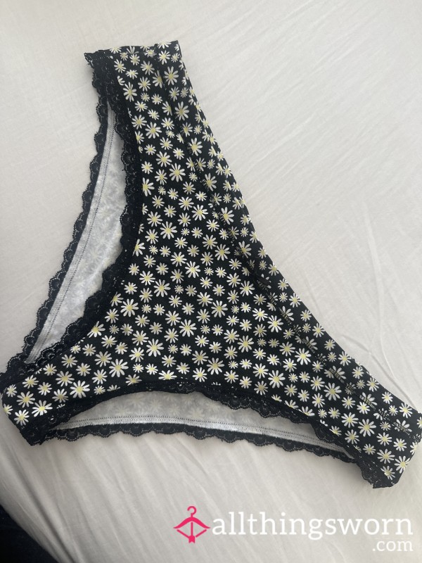 Cute Daisy Cotton Full Back Panties