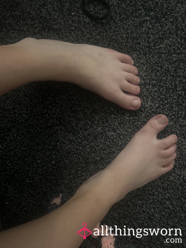 Cute Feet Pic
