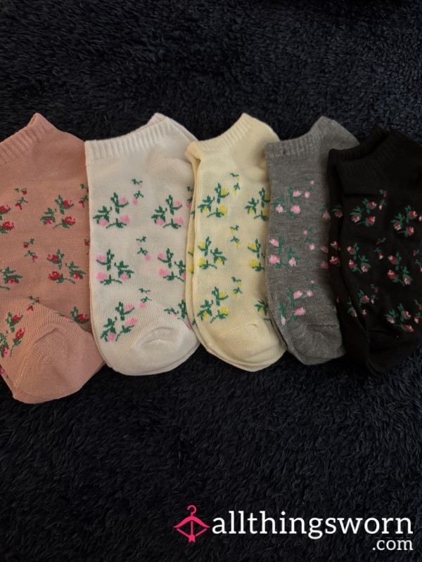 Cute Flor*l Ankle Socks