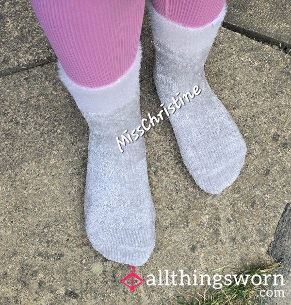 Cute Fluffy Grey Socks With Star Grips