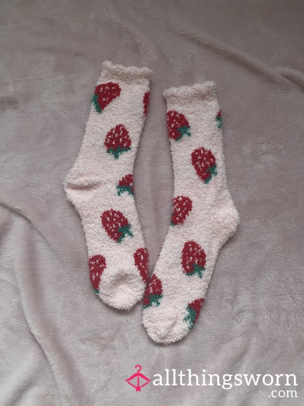 Cute Fluffy Socks ~48hr Wear 🍓