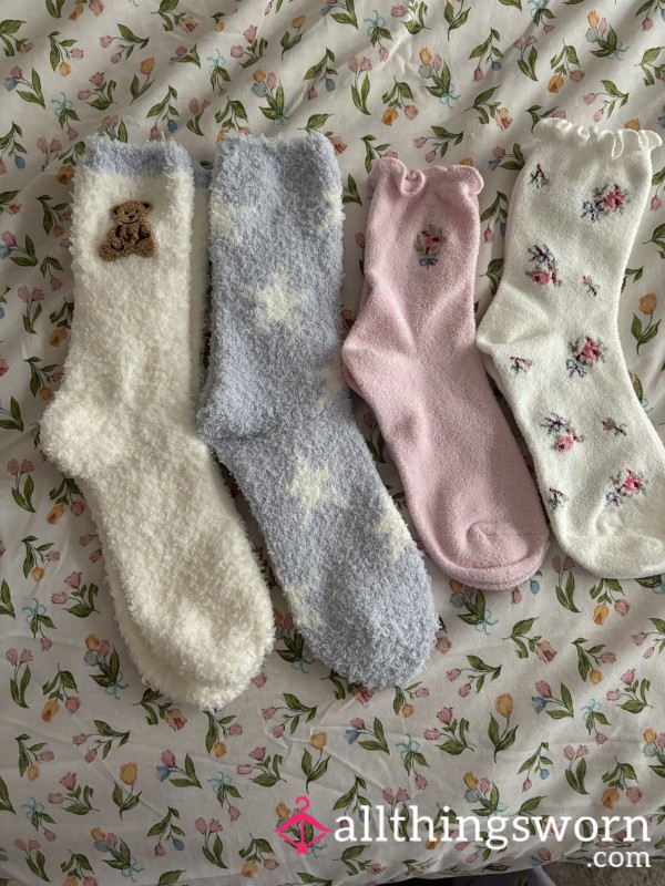 Cute Fluffy Socks 🤤