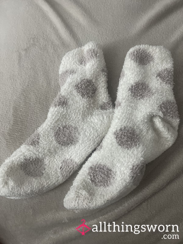 Cute Fluffy Socks Worn Around The House All Day Cleaning. Size 7, UK Girl 🩷