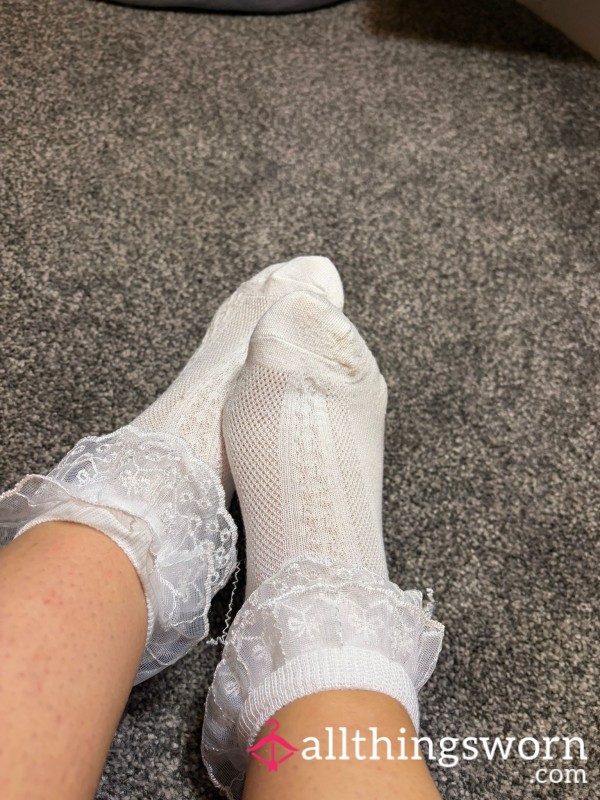 Cute, Frilly Ankle Socks.