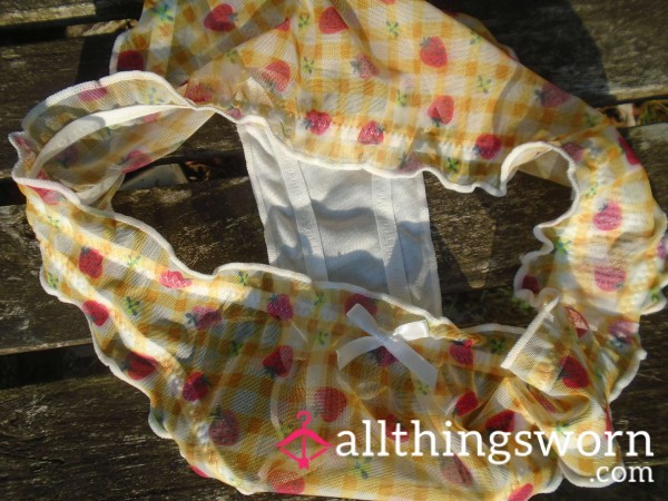 💛🩷Cute Frilly Panties🩷💛