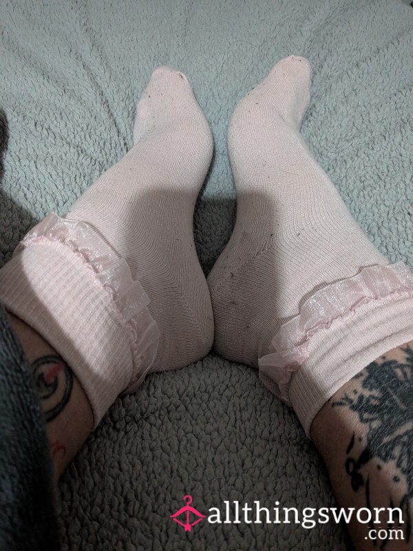 Cute Frilly Pink Socks - Rebel Edition 🩷🩷